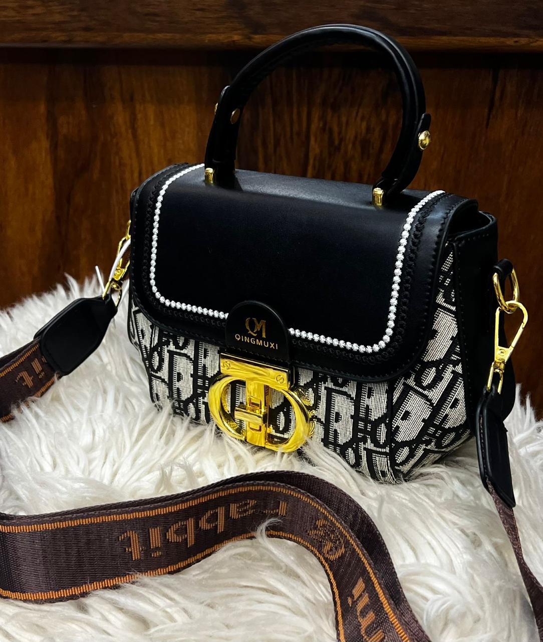 The Lexington Crossbody bag