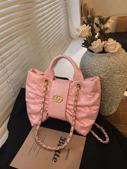 The Boulevard Shoulder Bag