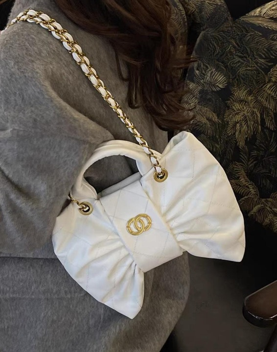 The Boulevard Shoulder Bag